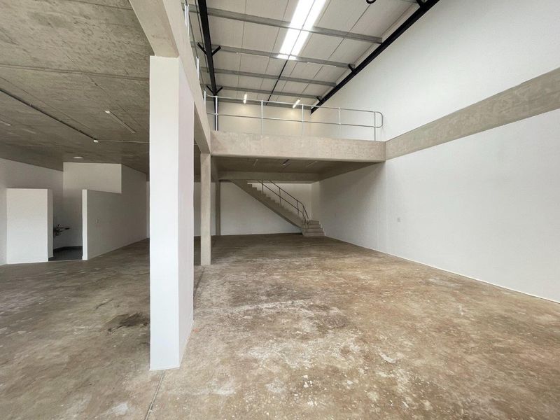 Modern Warehouse / Light Industrial Unit To Let – Innovation Park, Glen Anil - Photo 4