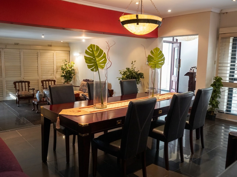 Charming Three Bedroom Family Home - Photo 4