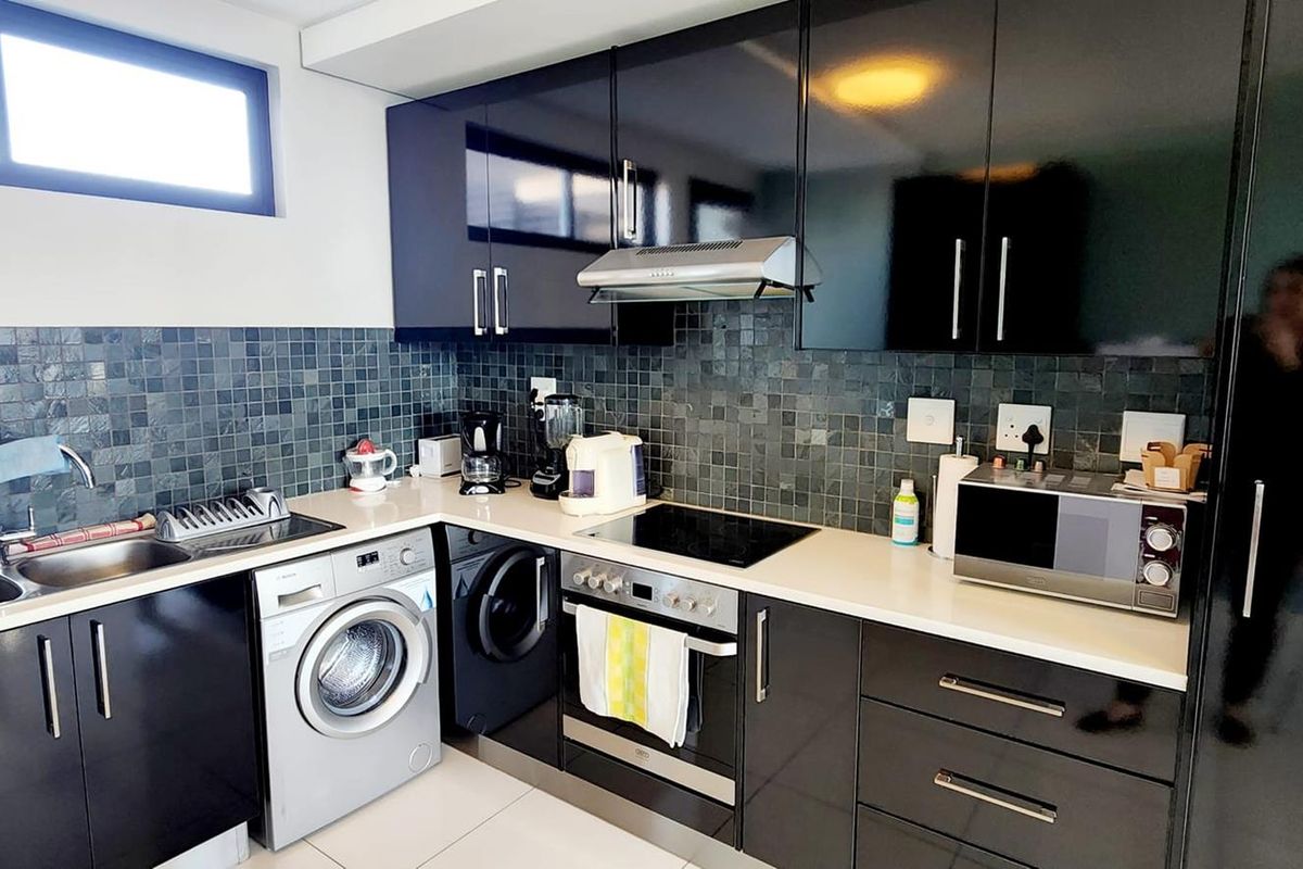 77 On Independence - Photo 4