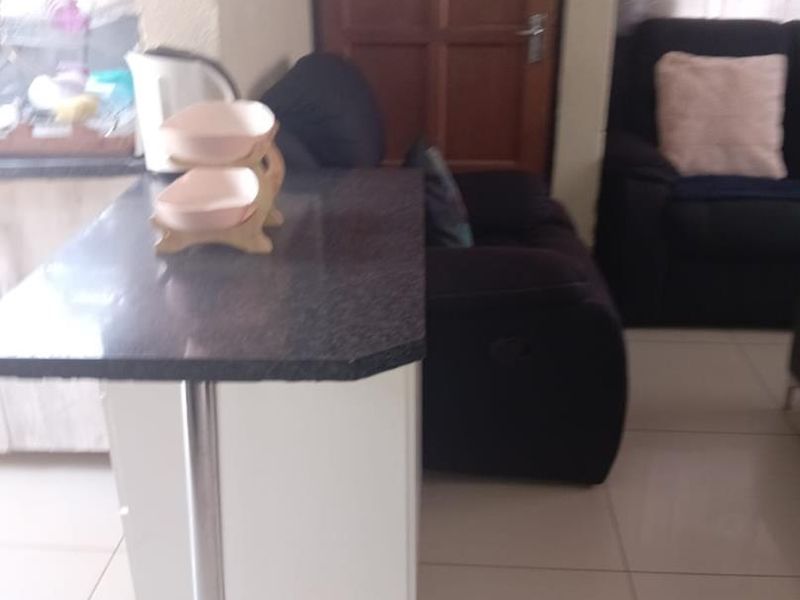 3 bedrooms house for sale in Soshanguve VV - Photo 5