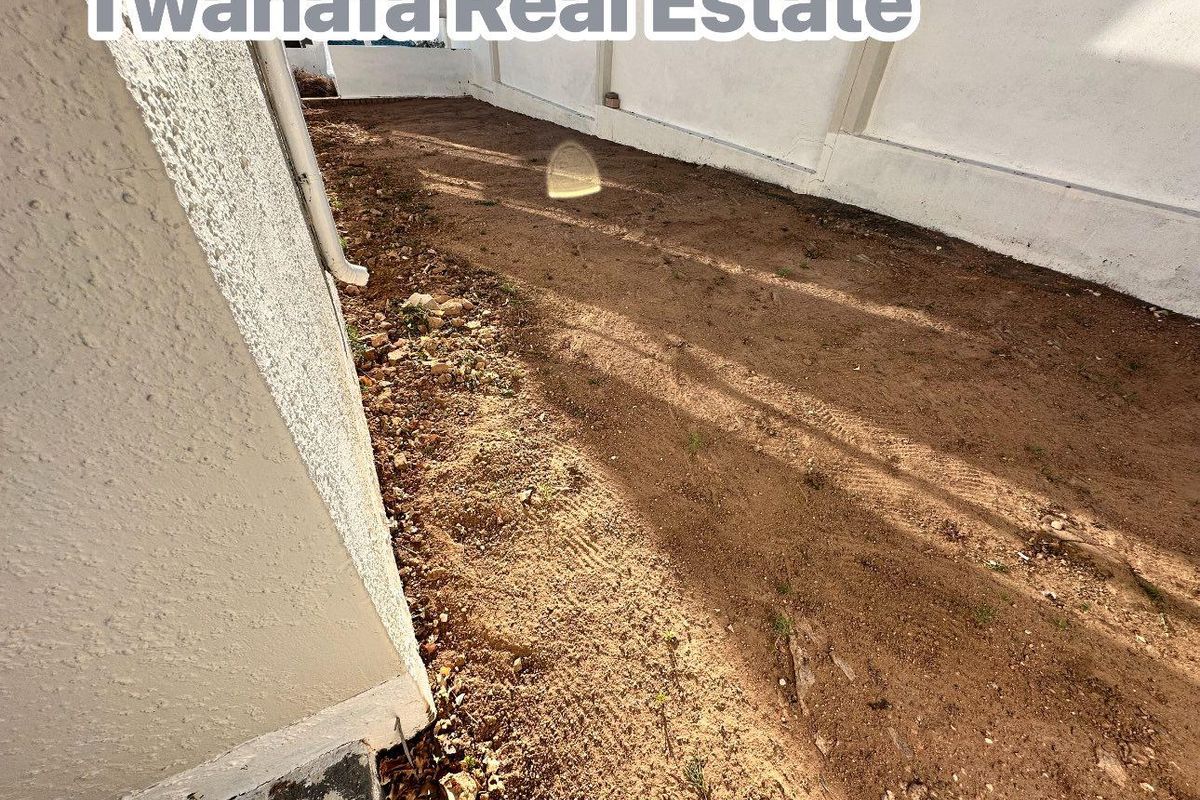 Spacious home - Photo 5