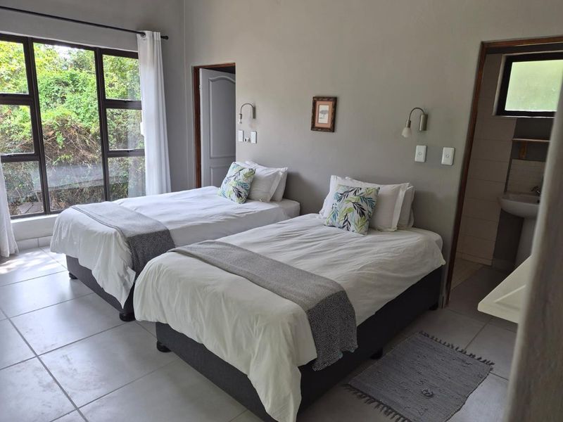 Elegant bushveld living in kampersrus - Photo 10