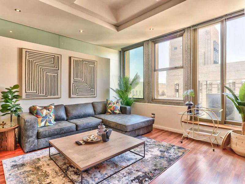 Cape Town City Art Deco Apartment with Unique Appeal & Views - Photo 2