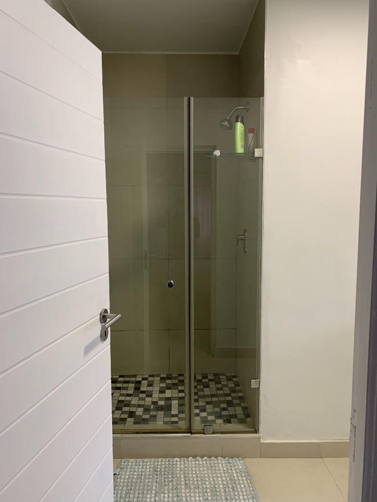 Main en-suite with shower and toilet