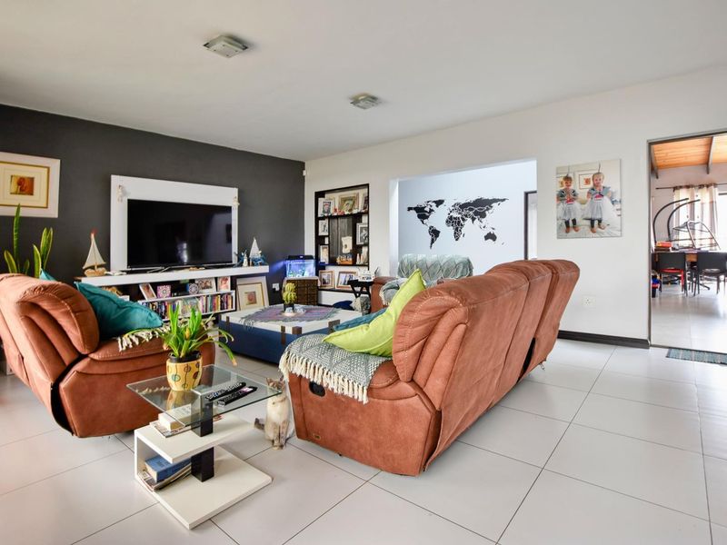 Ext 9, Swakopmund:  NEAT, SPACIOUS, ATTRACTIVE HOME is for Sale - Photo 8