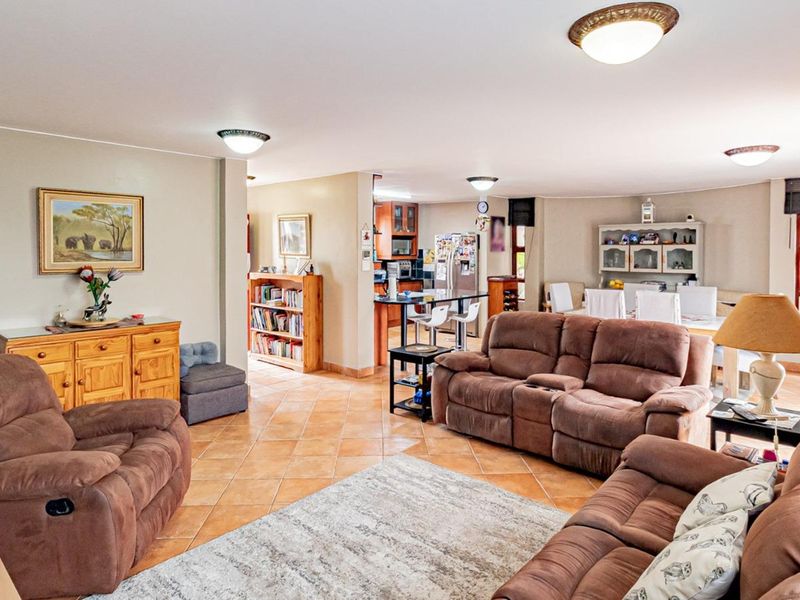 Elegant Secure Living in Bartlett - Photo 2