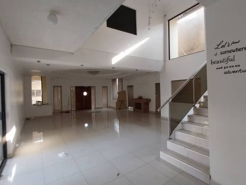 🏡 Double Storey House for Sale - Photo 2