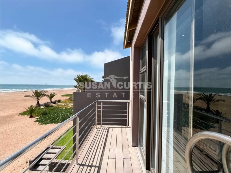 Beachfront Townhouse | Ideal Low-Maintenance Holiday Home - Photo 2