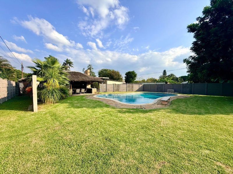 Beautiful 4 Bedroom house for sale in Vryheid - Photo 2