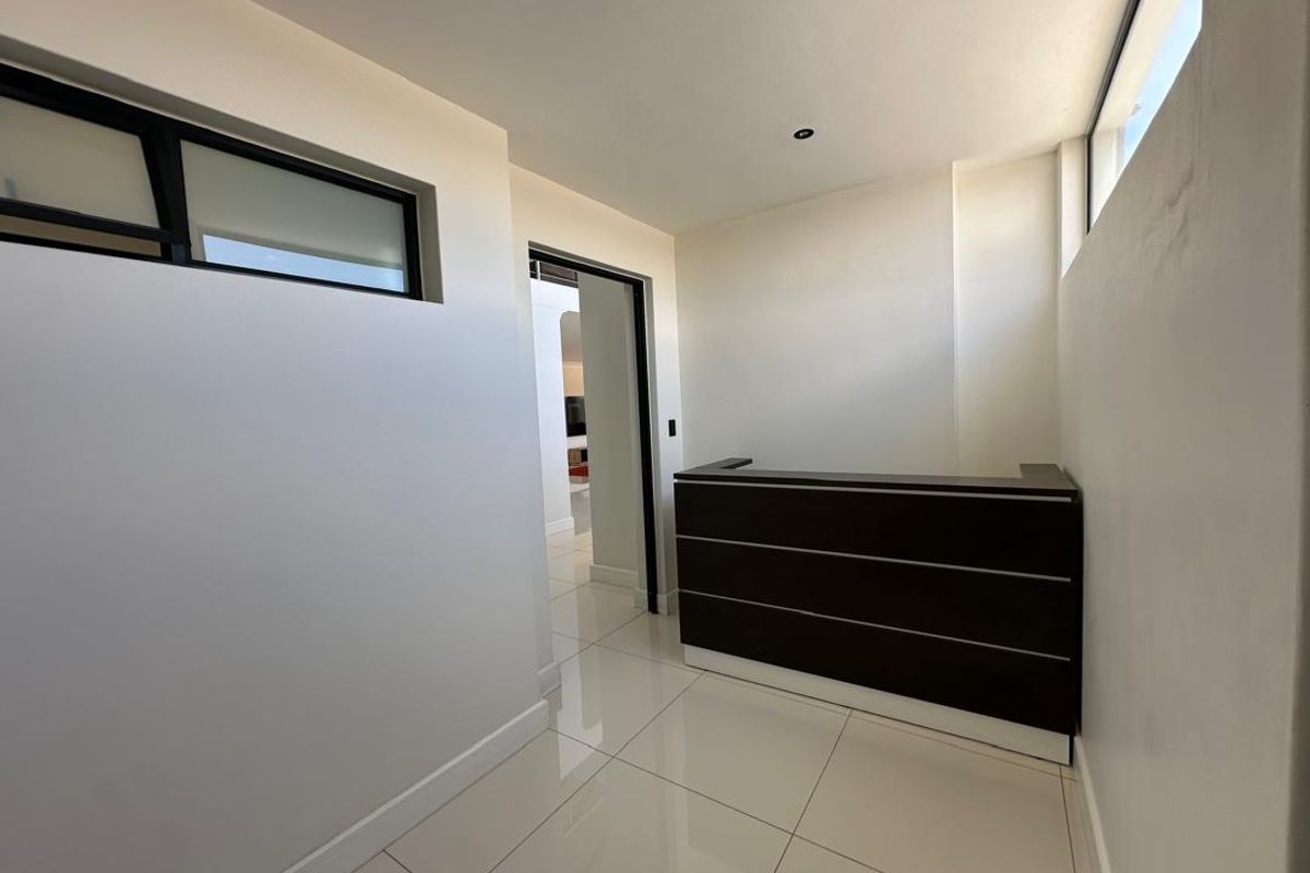 BEAUTIFUL AND SPACIOUS HOME FOR RENT -  MEERSIG, WALVIS BAY, NAMIBIA - Photo 3