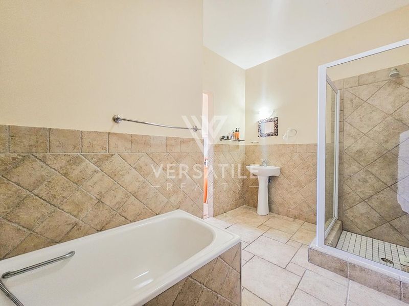 Sunset View Apartment For Sale - Photo 9