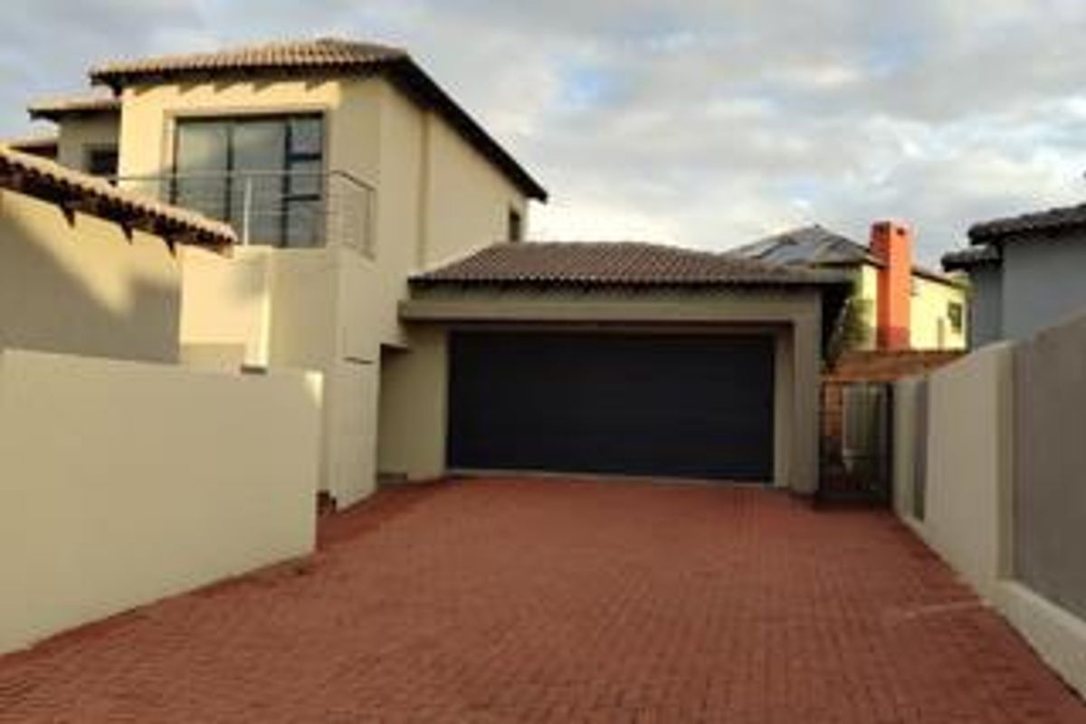 Well maintained house - Photo 2