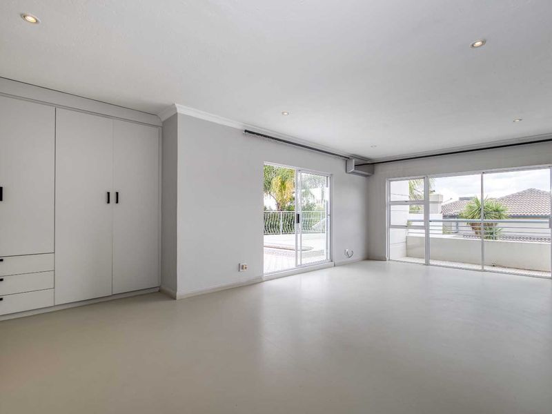 6 Bedroom House for Sale in Dainfern Golf Estate - Photo 8
