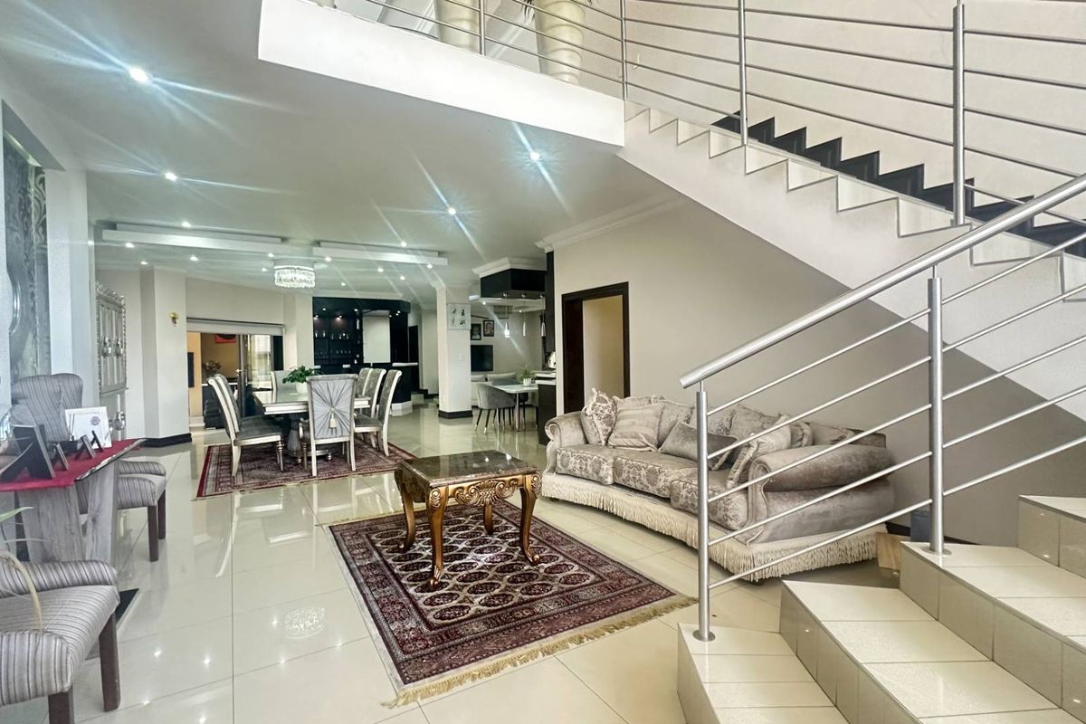 6 Bedroom plus Staff room - Furniture optional - Photo 5