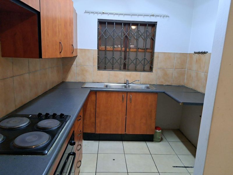 2 Bed 2 Bath Ground Floor at reduced price - Photo 3