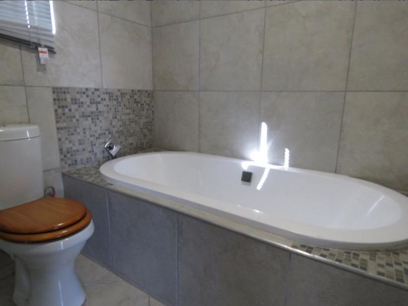 Calling Investors!!! - Photo 7