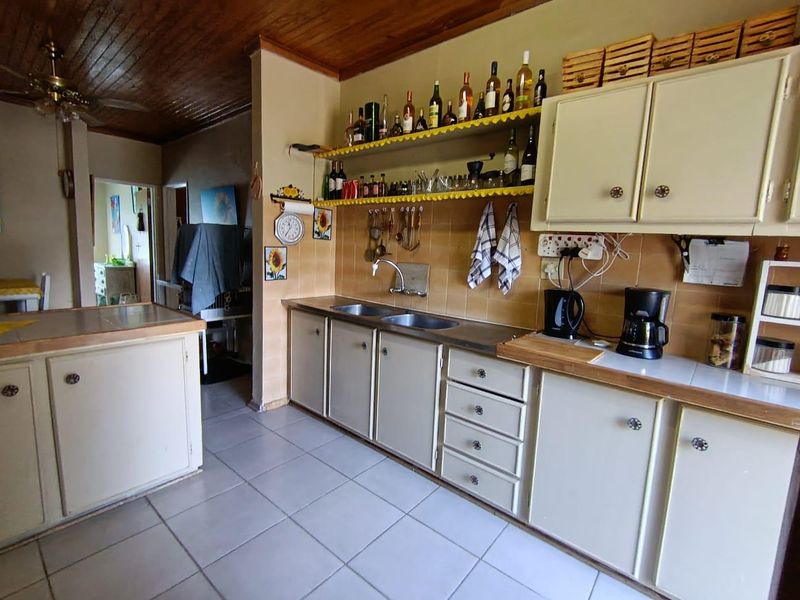 Modern Comfort Awaits: Stunning Townhouse in Pellissie - Photo 4