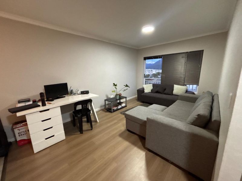2 Bedroom Apartment - Photo 4