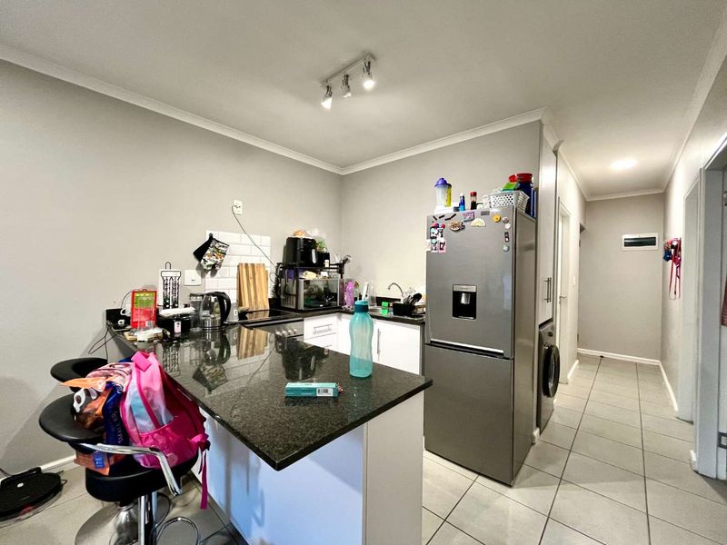 Pet Friendly Ground Floor Apartment - Photo 5