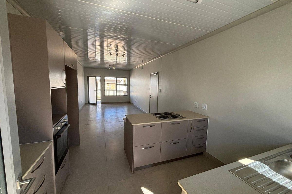 2 Bedroom Townhouse TO LET in Finkenstein Manor - Photo 4