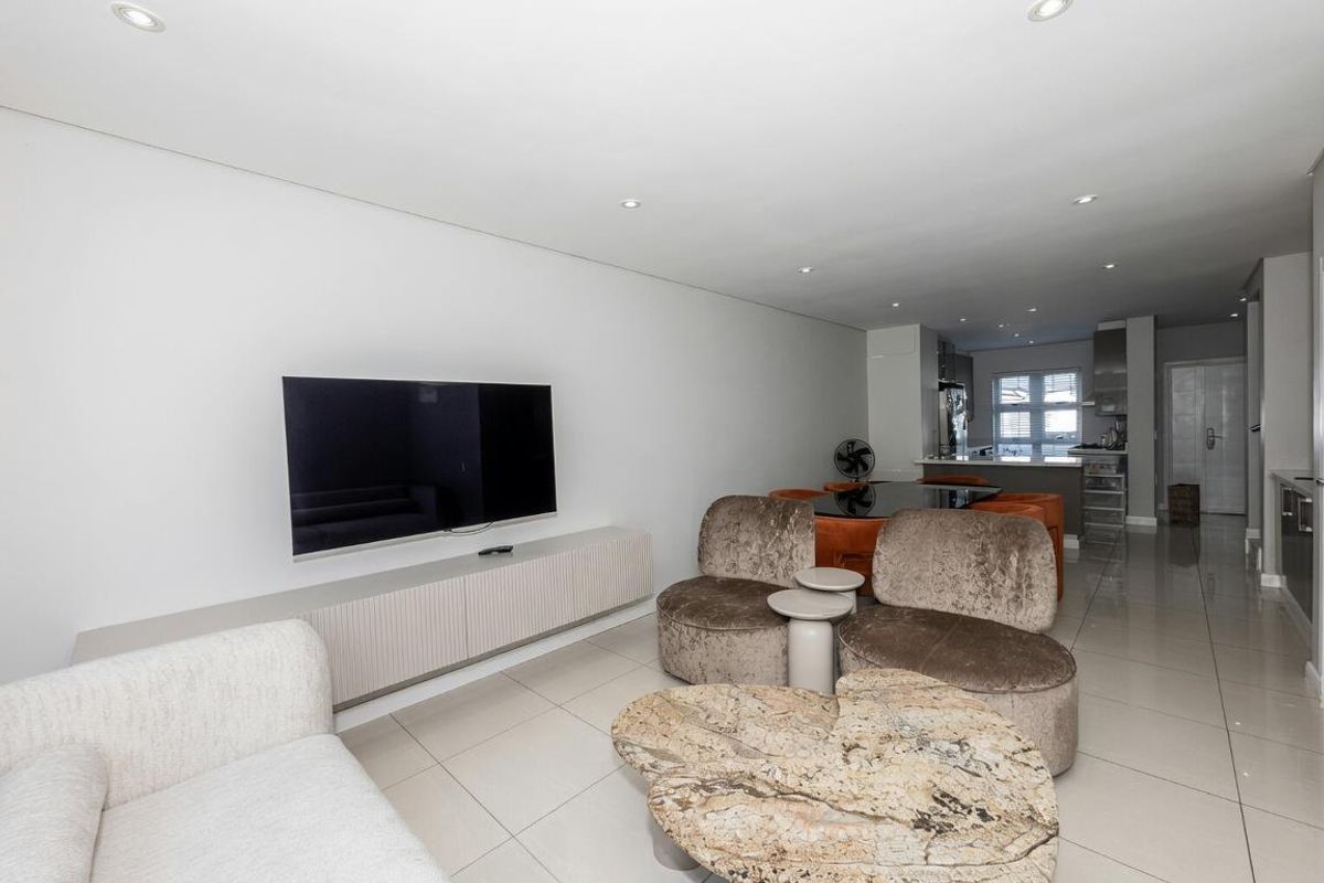 GORGEOUS WELL POSITIONED 4 BEDROOM CLUSTER HOME FOR RENT IN BRYANTSON - Photo 2