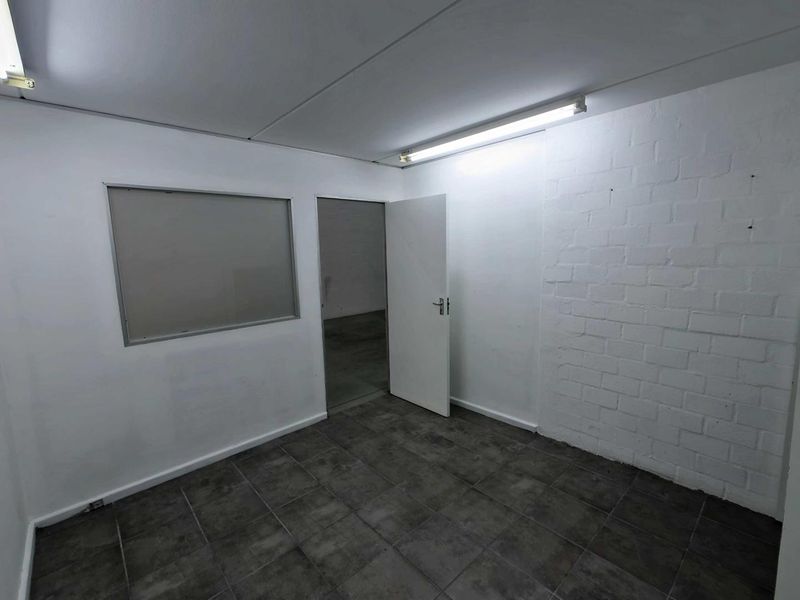 204SMQ SECURE WAREHOUSE TO LET IN MONTAGUE GARDENS - Photo 7