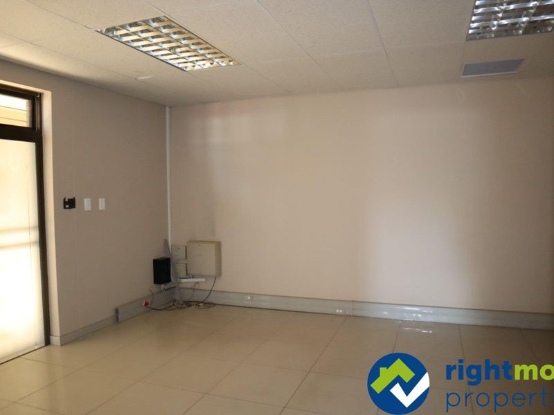 Office for sale - Photo 8