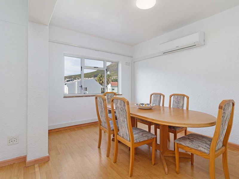 Spacious and convenient city living in Oranjezicht - Photo 3