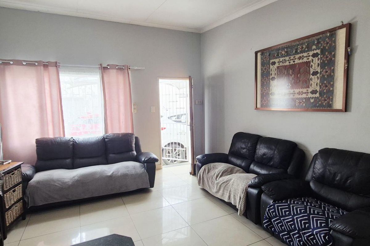 CHARMING 3 BEDROOM UNIT FOR SALE - Photo 5