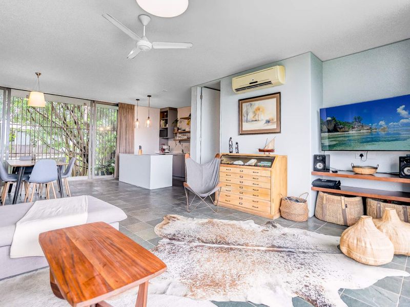 2 Bedroom Apartment with beautiful views - Photo 5