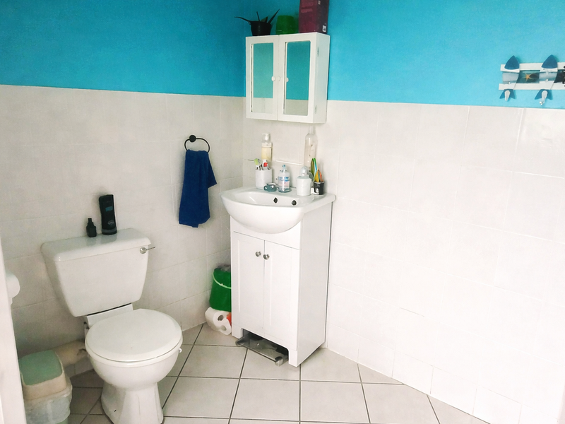 A Hidden 2- Bedroom Gem in Jacaranda Lane – Space, Charm & Lifestyle - Photo 9