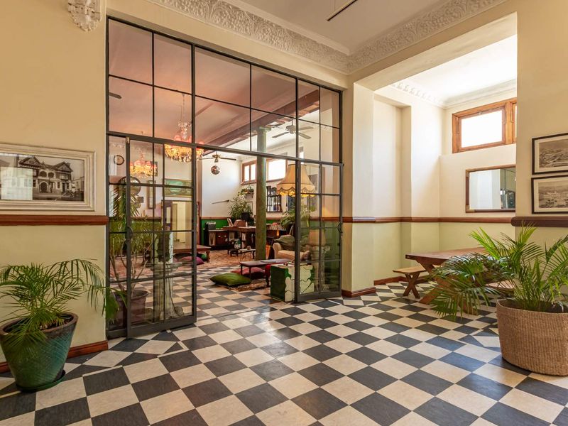 The Grand Old Lady – Woodstock - Photo 5