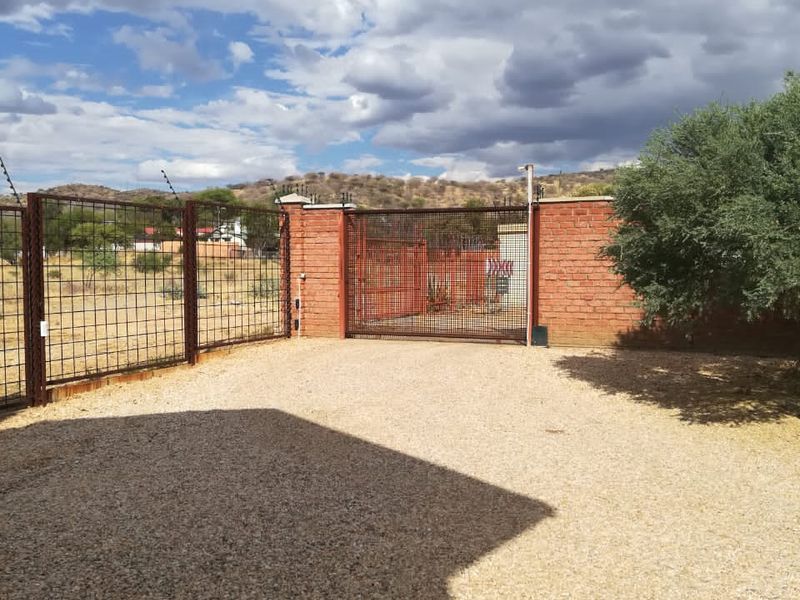 Charming 1-Bedroom Retreat: Comfort, Style & Security Await - Photo 4