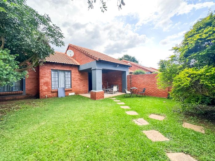 Property #2505712, Townhouse For Sale in Equestria
