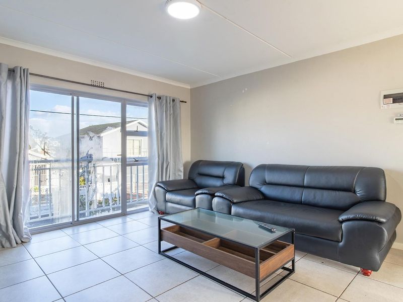 Neat & Practical 2-Bedroom Apartment for Sale - Photo 9