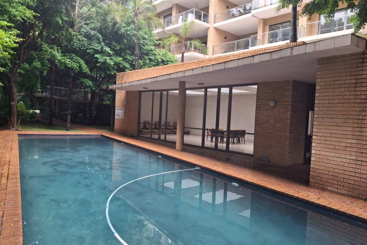 A CHARMING TWO BEDROOM FURNISHED APARTMENT - Photo 4