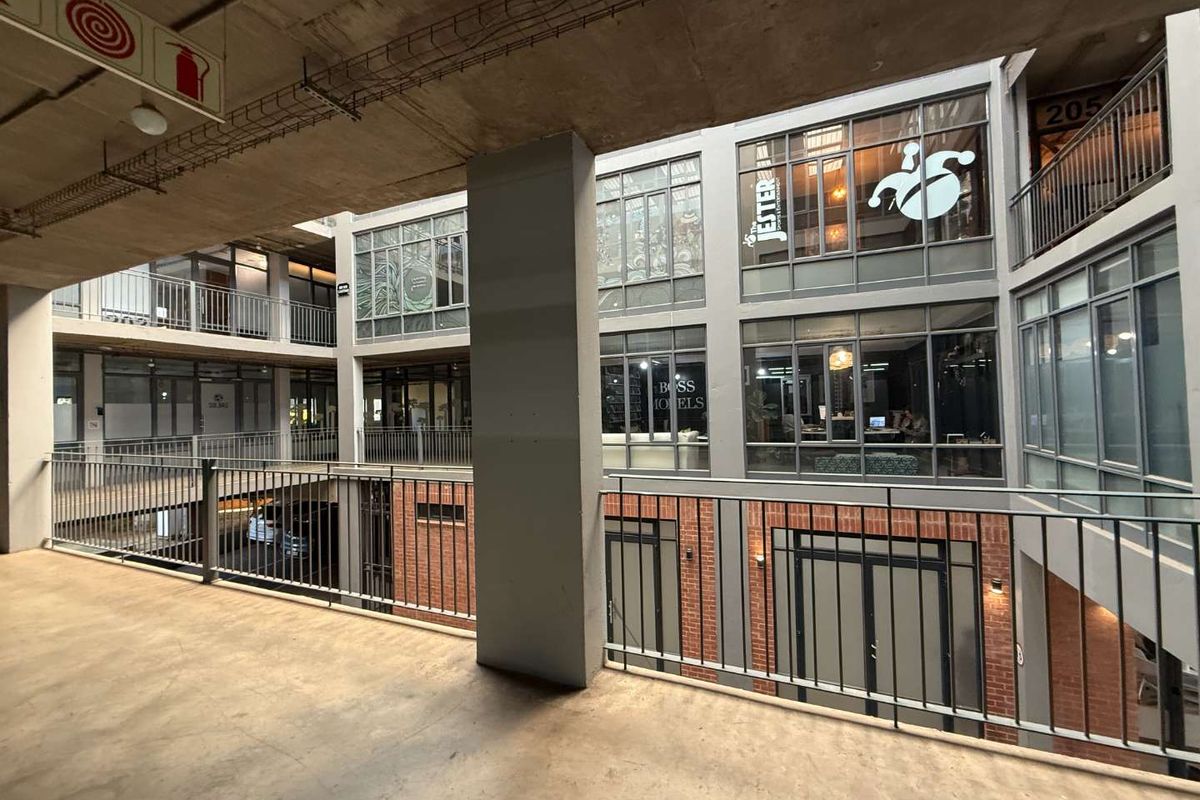 Office Space To Let - Immediately Available - Photo 4