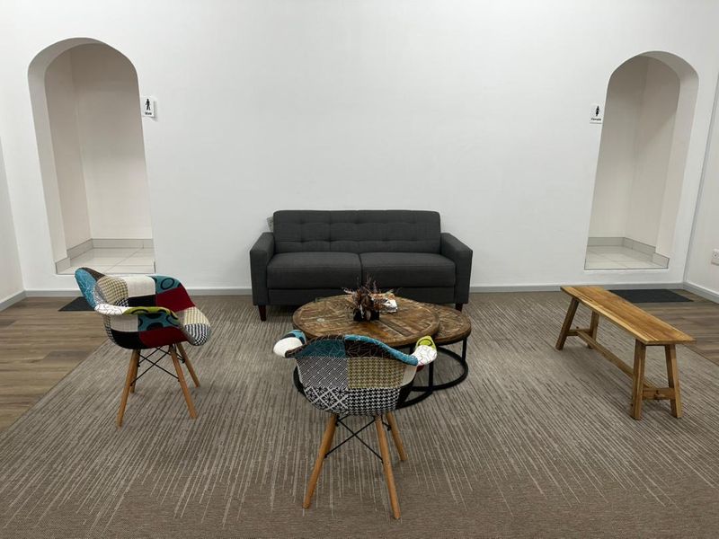 Commercial Offices & Communal Area - Photo 5