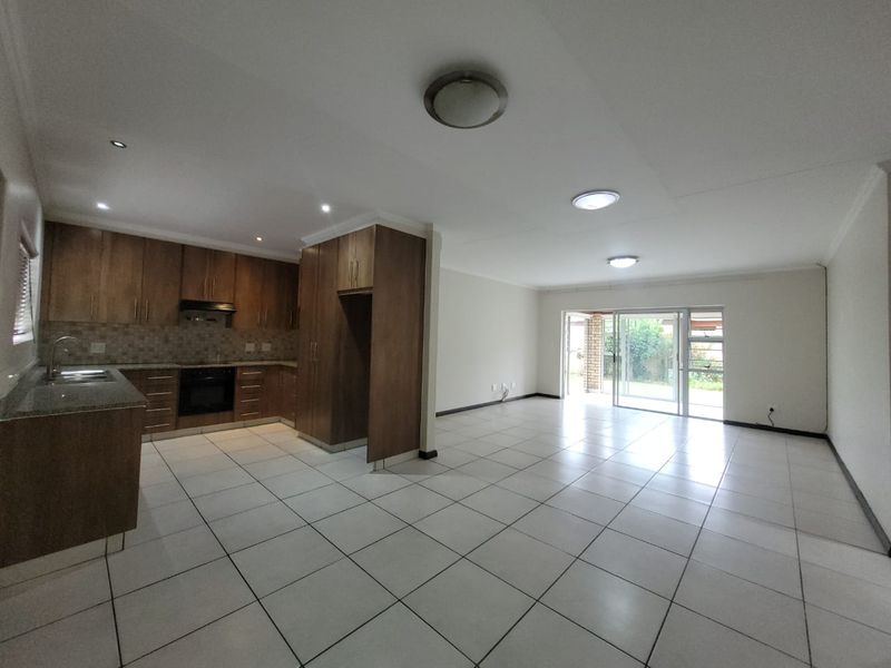 Urban Village George 3 Bedroom House For Sale - Photo 5