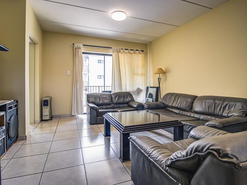 “Secure returns. Prime location. Immediate income.” - Photo 8