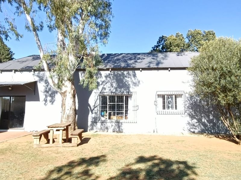 LARGE SMALL HOLDING.EXCELLENT LOCATION.MARKED FOR DEVELOPMENT - Photo 3