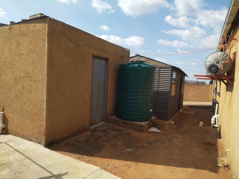 Ready to move in house for sale in Winterveldt - Photo 6