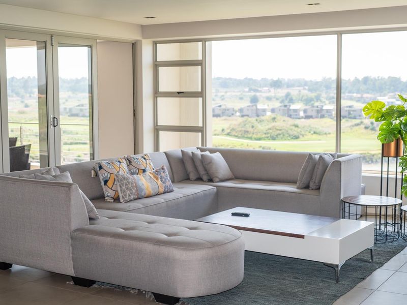 Ultimate Luxury Apartment for Sale in Ebotse Golf & Country Estate, Rynfield - Photo 5