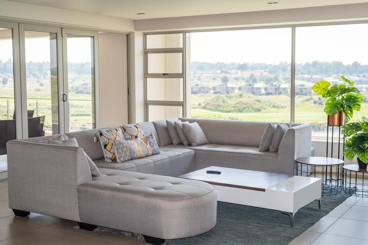 Ultimate Luxury Apartment for Sale in Ebotse Golf & Country Estate, Rynfield - Photo 5