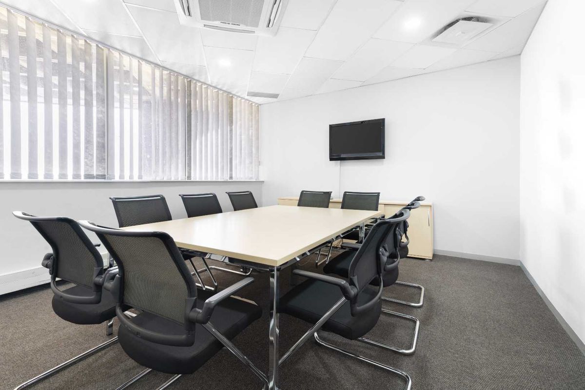 Coworking space in Regus Lakeview Terraces - Photo 4