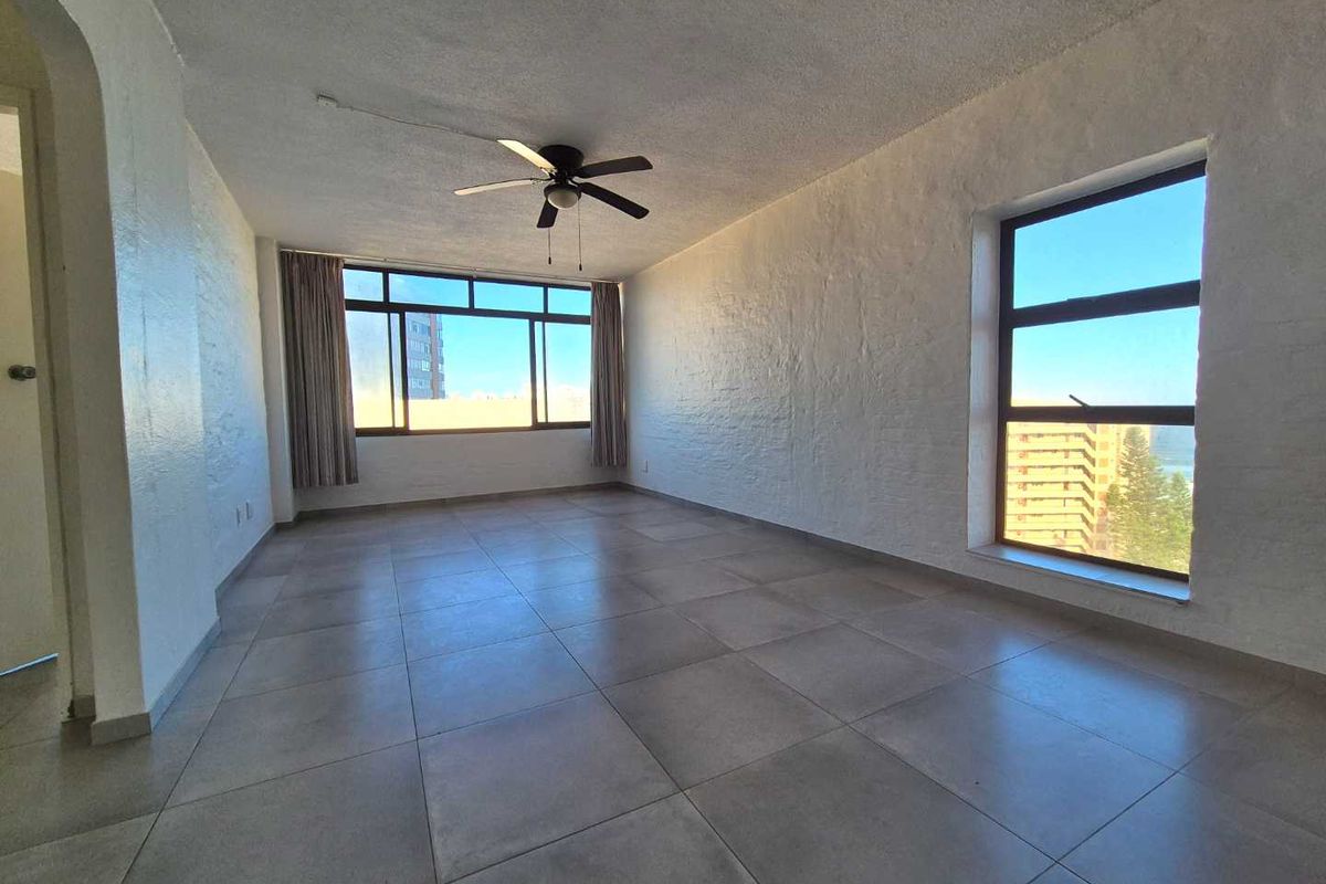 Sea views modern unit - Photo 4