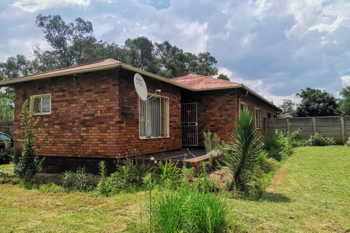 3 Bedroom House For Sale in Vanderbijlpark CW6 - Photo 4