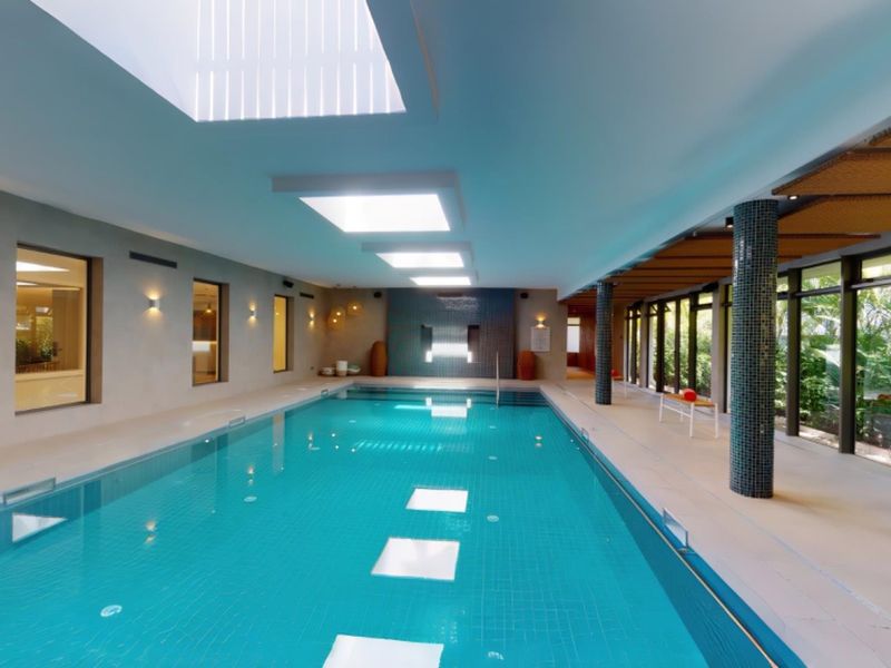 SPACIOUS 2-BEDROOM APARTMENT IN LES RESIDENCES DE MONT CHOISY - Photo 3