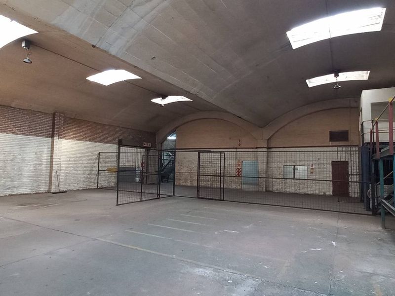 High-Exposure Industrial Facility To Let in Alrode | 4,834m2 Warehouse & 4,771m2 Yard - Photo 9
