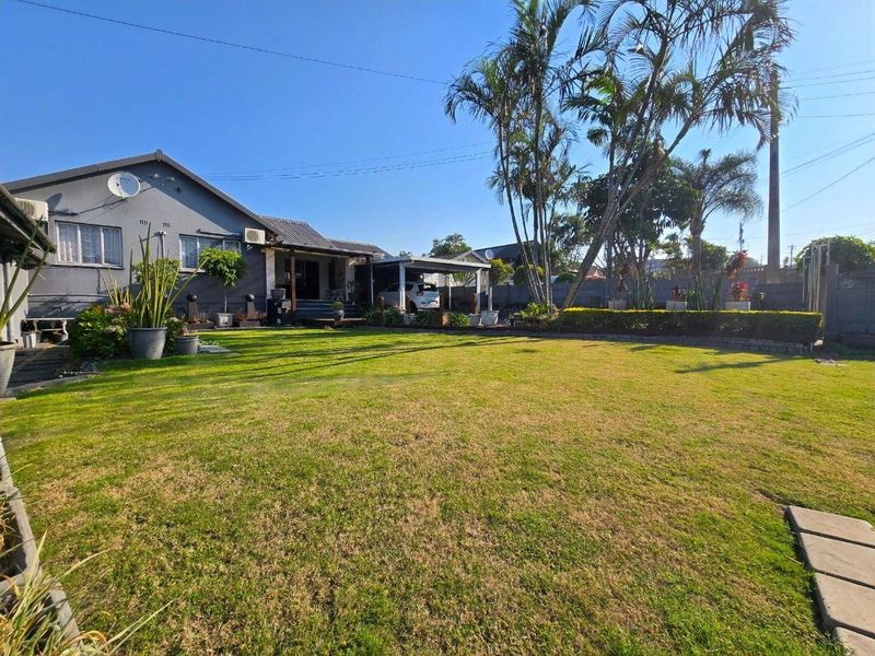 Spacious Four Bedroom Malvern Home with Income Generating Flatlet - Photo 1